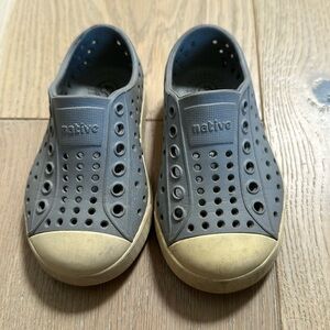 Native Jefferson in Pigeon Grey